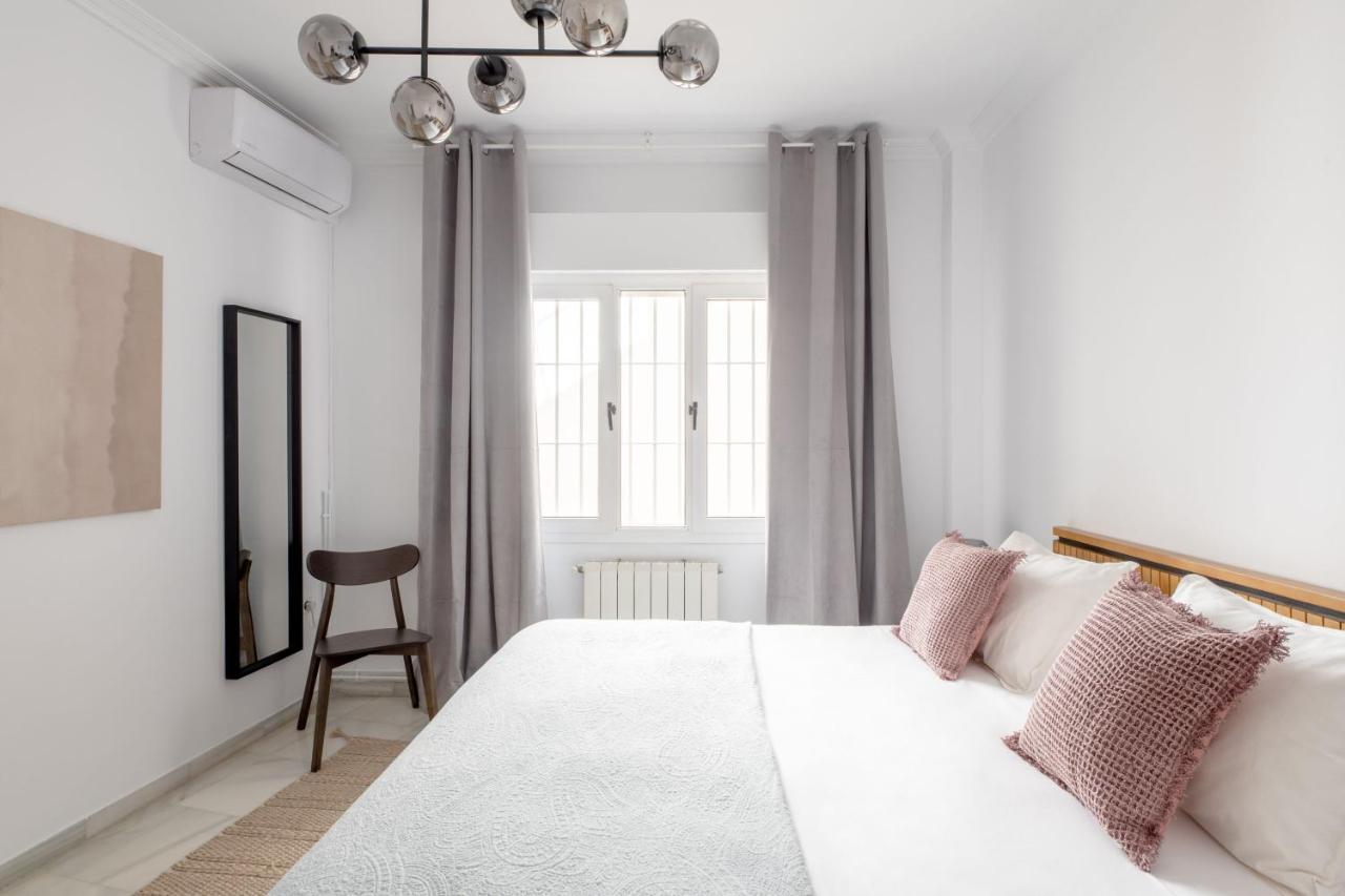סביליה Suites Maestranza - Puerta Del Arenal By Magno Apartments מראה חיצוני תמונה
