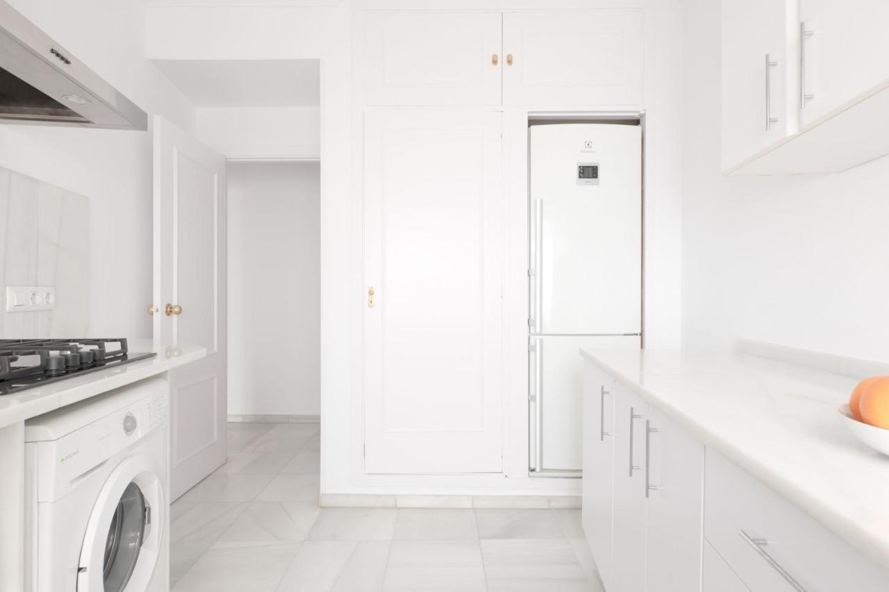 סביליה Suites Maestranza - Puerta Del Arenal By Magno Apartments מראה חיצוני תמונה
